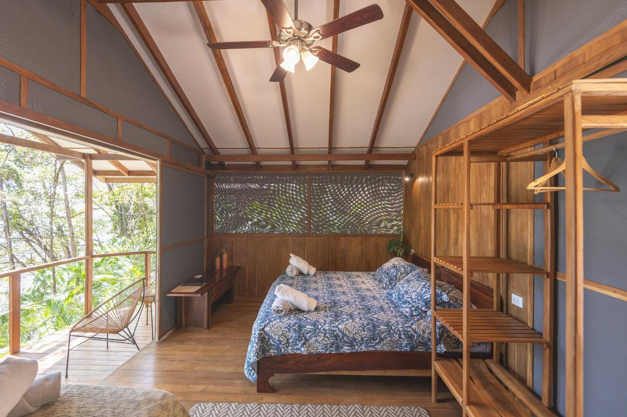 Los Vivos Beachfront Experience Pochote الغرفة الصورة