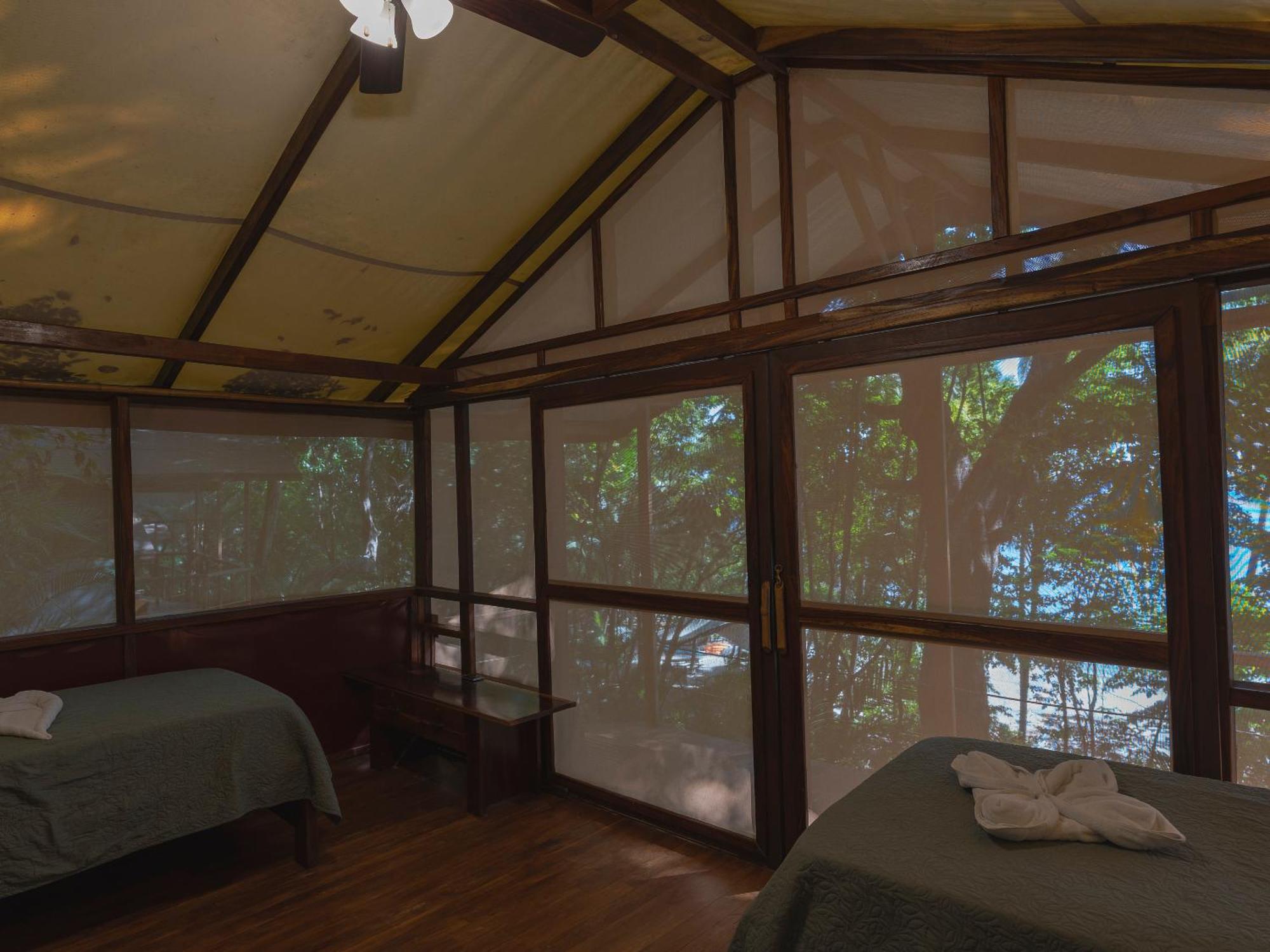 Los Vivos Beachfront Experience Pochote الغرفة الصورة